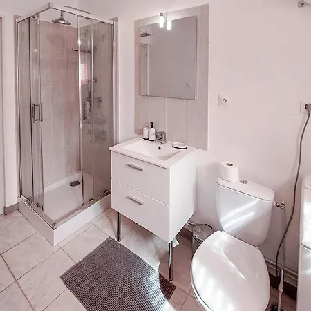 1 Bedroom Cozy Home In Molinet Molinet