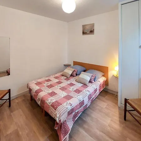 1 Bedroom Cozy Home In Molinet * Molinet