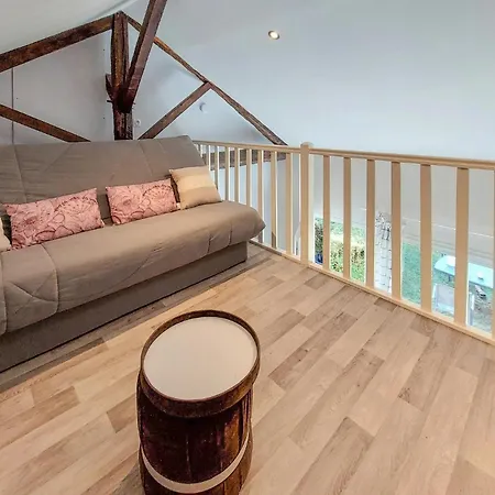 1 Bedroom Cozy Home In Molinet 펜션