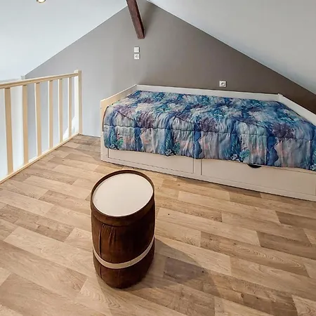 1 Bedroom Cozy Home In Molinet Molinet